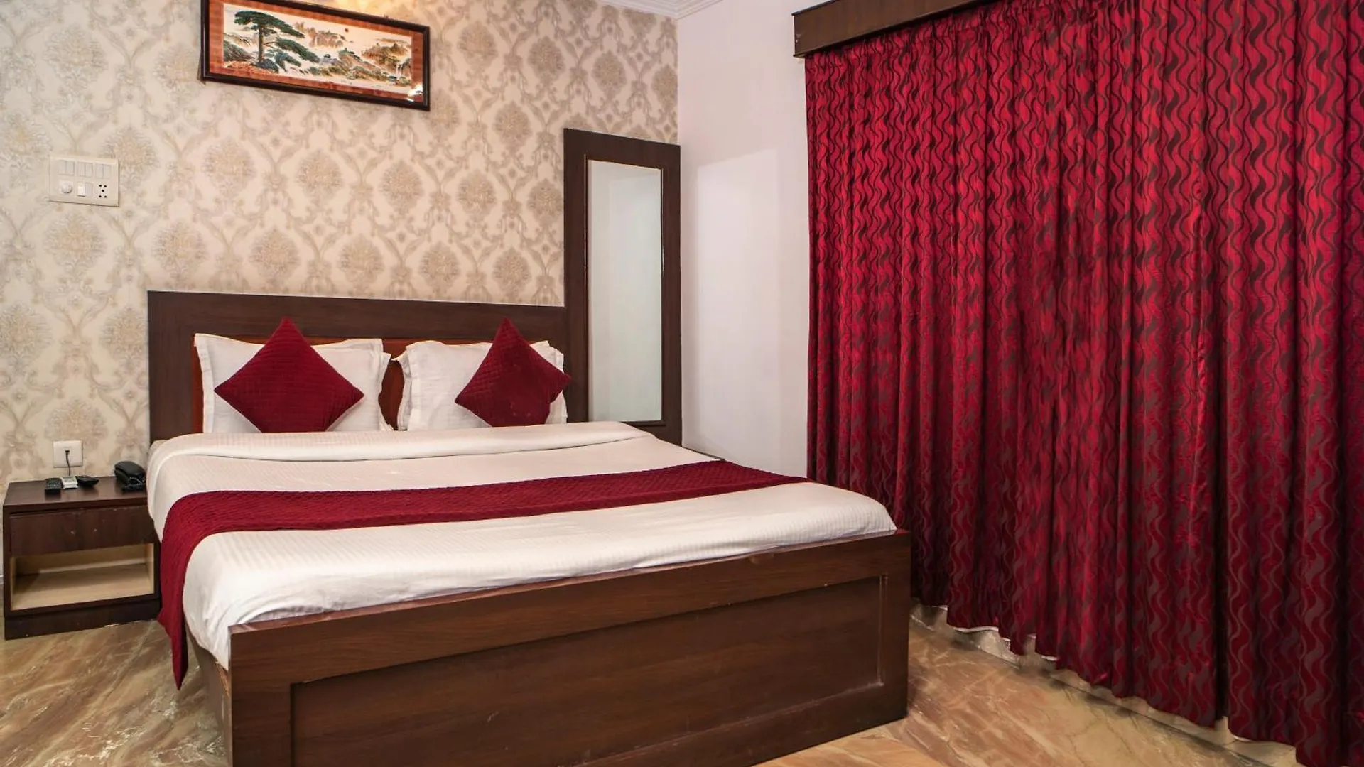 Florence Continental Udaipur 3*,
