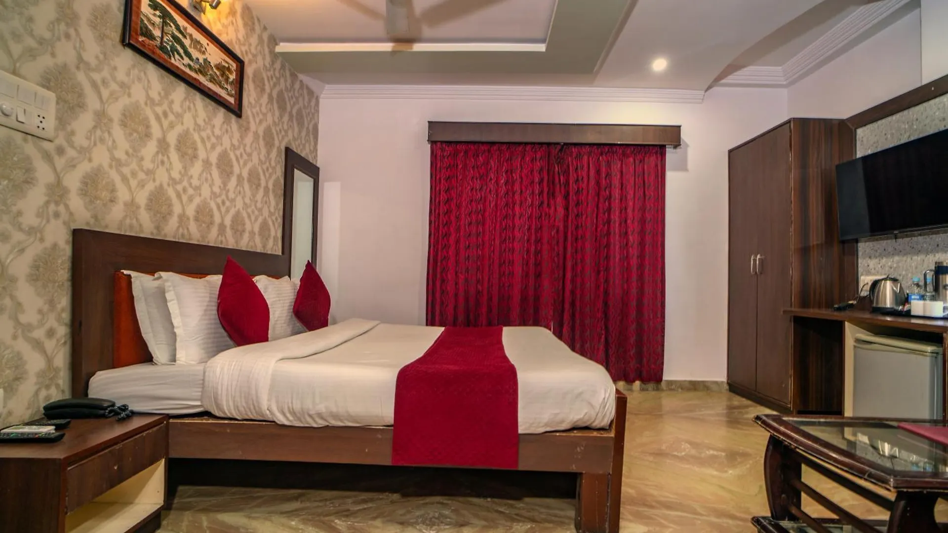 *** Inn Florence Continental Udaipur India