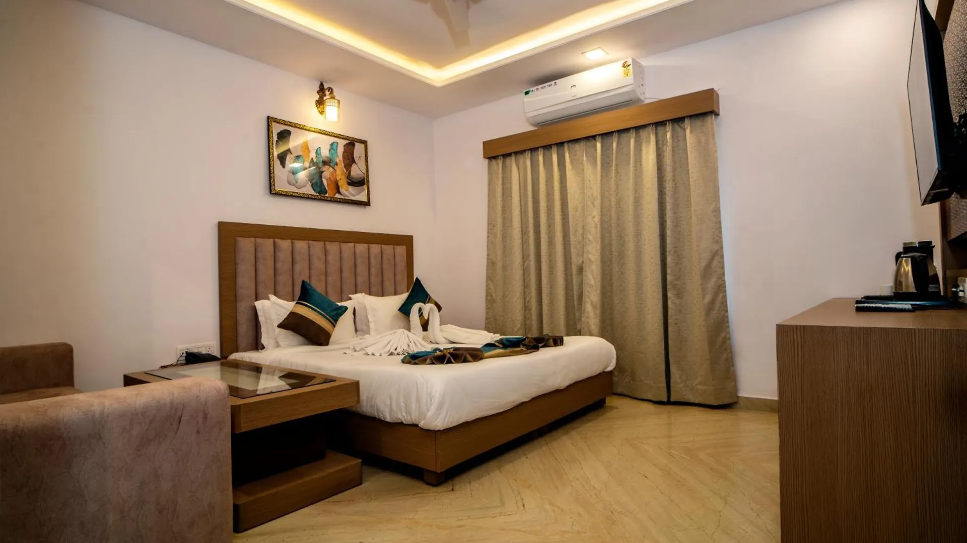 *** Inn Florence Continental Udaipur India