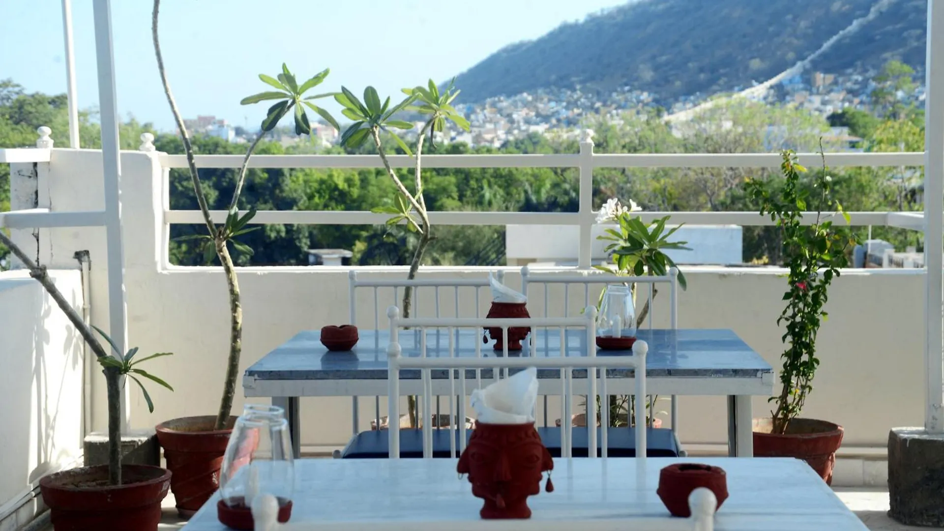 *** Inn Florence Continental Udaipur India
